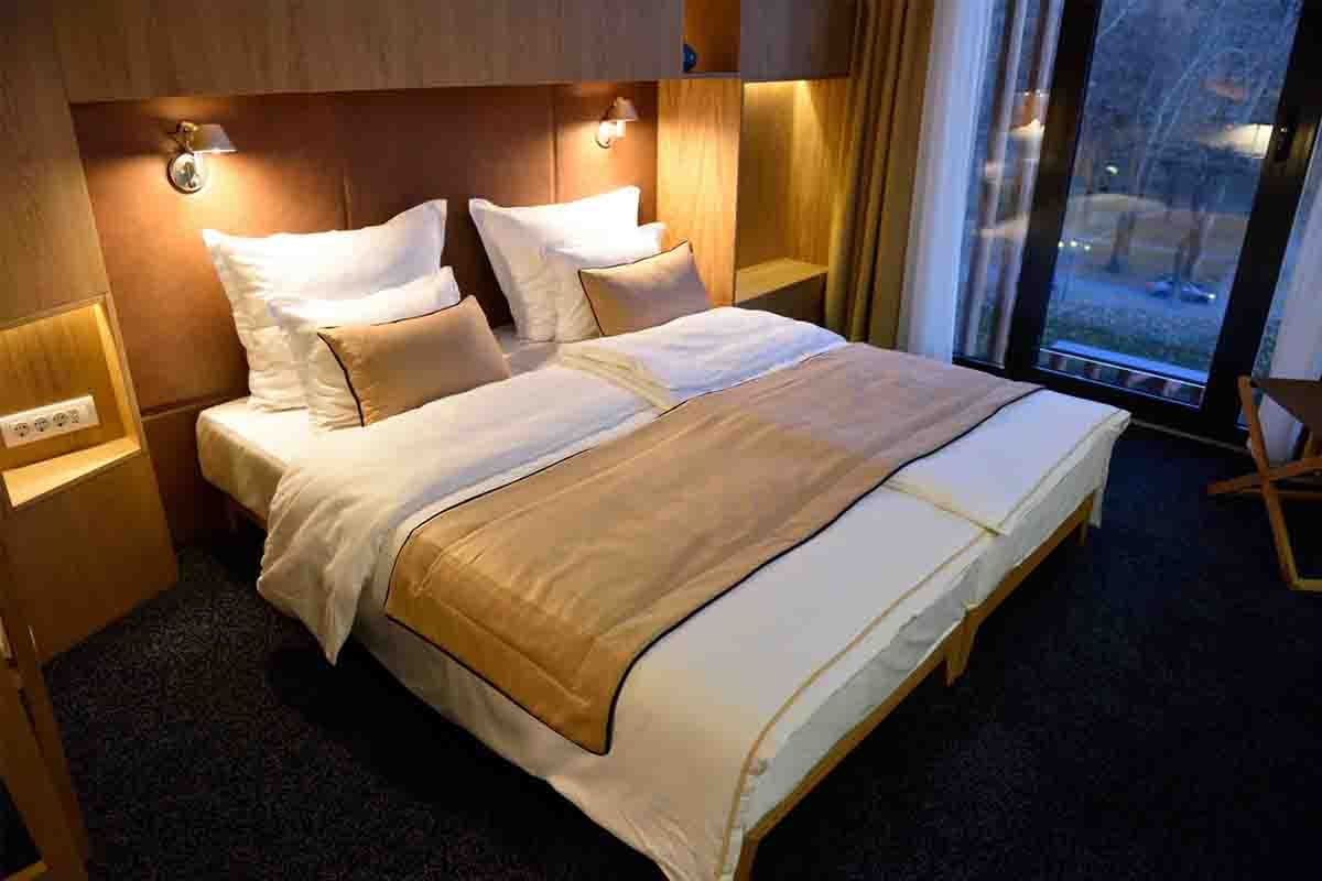 Ideal room humidity and best temperatures for sleeping